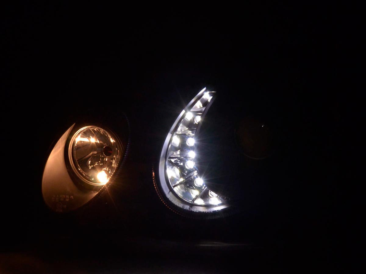 Scheinwerfer Set Daylight LED TFL-Optik Mercedes E-Klasse Typ W211 02-06 schwarz Scheinwerfer Set Daylight LED TFL-Optik Mercedes E-Klasse Typ W211 02-06 schwarz